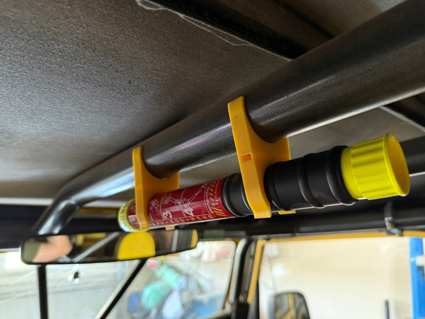 Element E50 Fire Extinguisher Roll Cage Mount