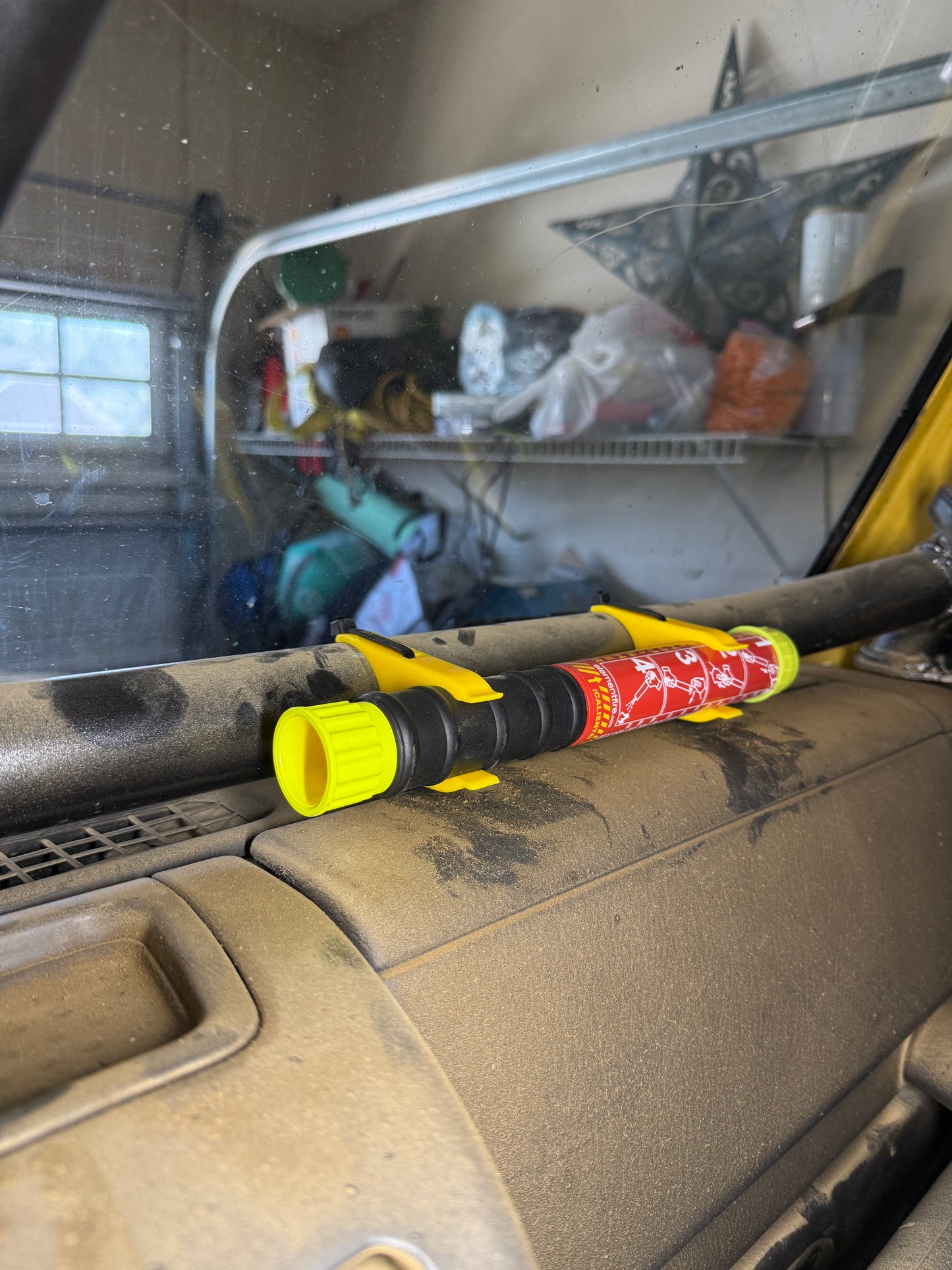 Element E50 Fire Extinguisher Roll Cage Mount